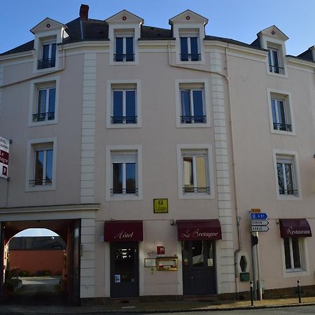 Logis Le Bretagne Sillé-le-Guillaume Exterior foto